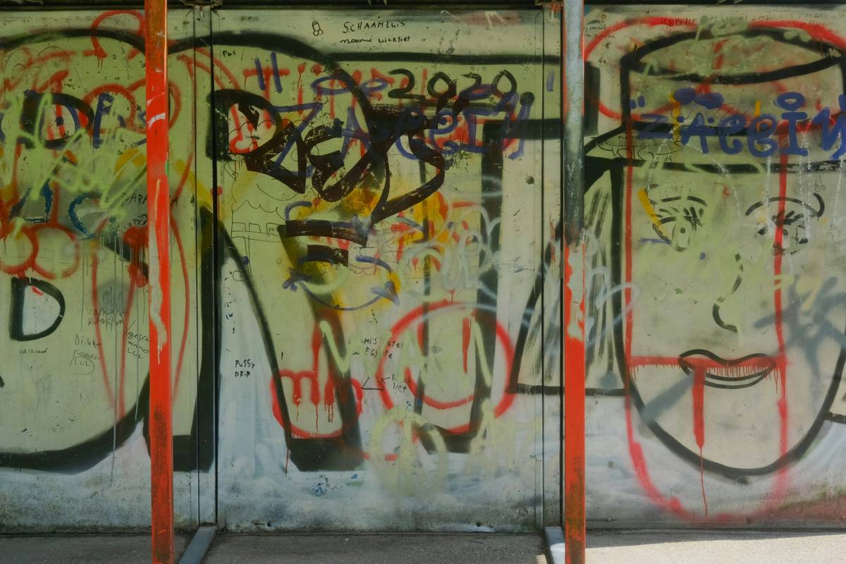 Infographic showing U.S. vandalism statistics by year