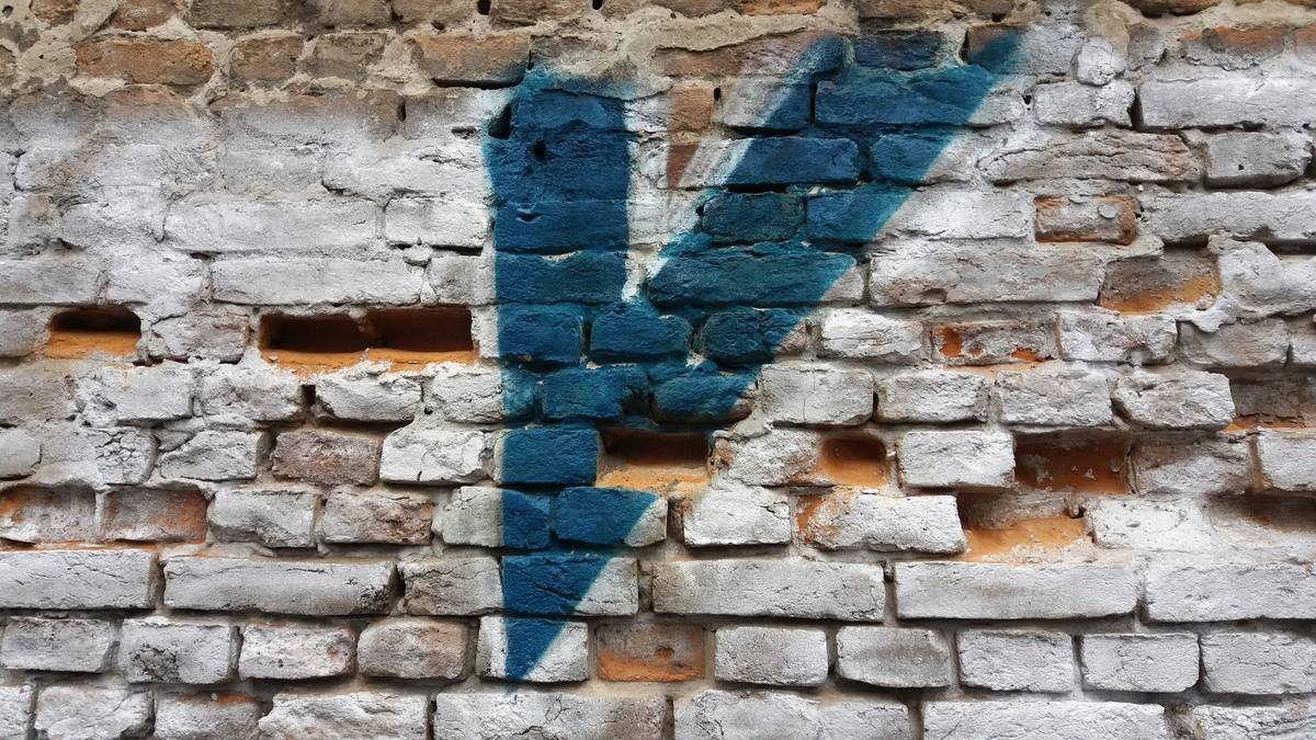 blue and brown brick wall