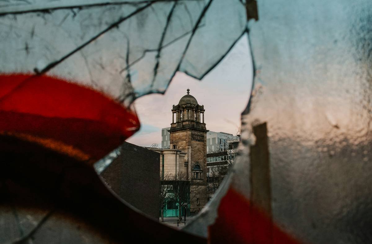 Find beauty within the cracks